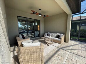 7631 Jacaranda Ln in Naples, FL - Building Photo - Building Photo