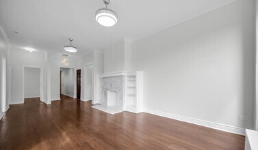 5132 S Drexel Ave, Unit #2 in Chicago, IL - Building Photo - Building Photo