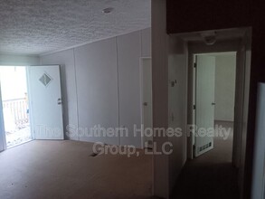 331 Co Rd 135 in Athens, TN - Building Photo - Building Photo