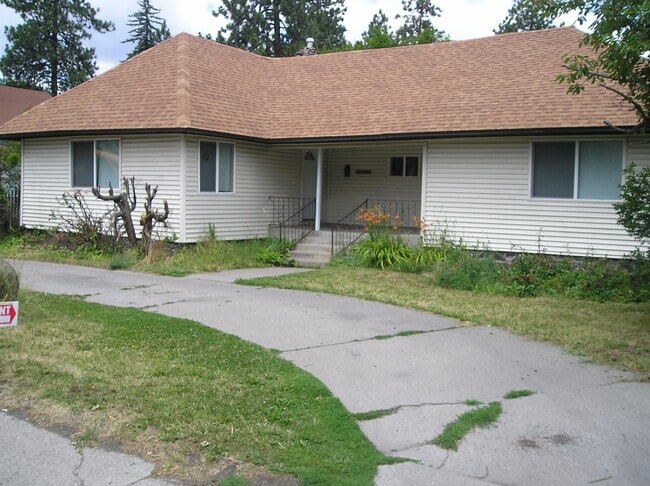 409 E 29th Ave in Spokane, WA - Building Photo - Building Photo