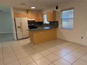 4761 NW Flagler Terrace in Miami, FL - Building Photo - Building Photo