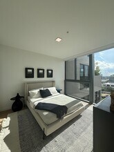 60 NW 31st St, Unit A05 in Miami, FL - Building Photo - Building Photo