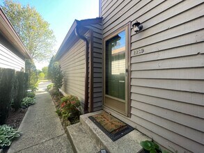 2239 6th St NW in Hickory, NC - Building Photo - Building Photo