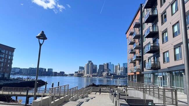 40 Lewis St, Unit #405