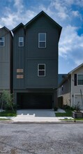 1307 Ruthven St in Houston, TX - Building Photo - Building Photo