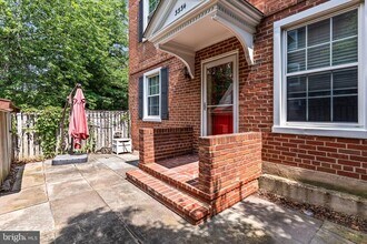 3334 S Wakefield St in Arlington, VA - Building Photo - Building Photo
