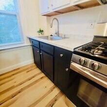 19 Vale St, Unit Unit #2 in Providence, RI - Building Photo - Building Photo