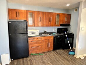 1550 Renate Dr in Woodbridge, VA - Building Photo - Building Photo