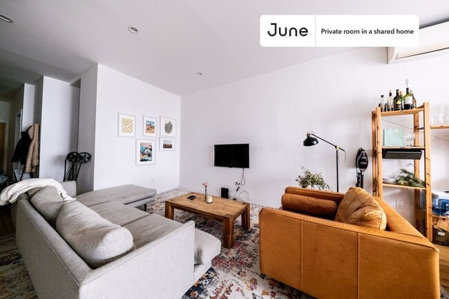 Room in Shared 2 bed/2 bath home in Brooklyn, NY - Building Photo - Building Photo