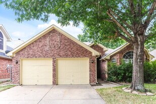 4708 Misty Ridge Dr in Fort Worth, TX - Building Photo