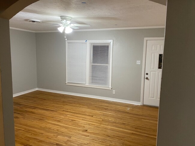 1805 Brook Hollow Dr in Fort Worth, TX - Building Photo - Building Photo