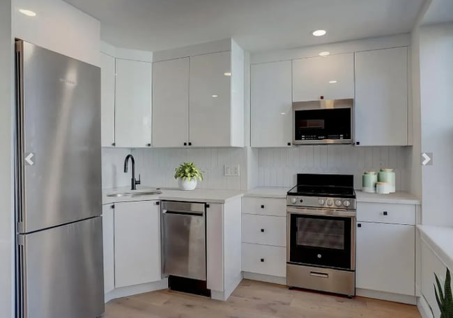 17 Bartlett St, Unit 3, Unit 3