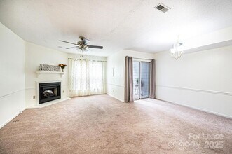 617 College Ave SW in Lenoir, NC - Building Photo - Building Photo