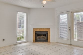 9825 Walnut St in Dallas, TX - Building Photo - Building Photo
