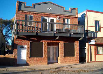 47 Main St in Isleton, CA - Foto de edificio