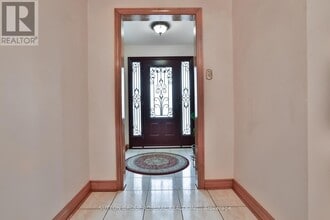 20 Manadon Dr in Toronto, ON - Building Photo - Building Photo