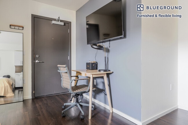 5001 Brooklyn Ave NE in Seattle, WA - Building Photo - Building Photo