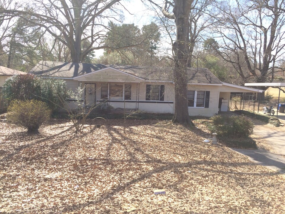 3031 W Bert Kouns Industrial Loop in Shreveport, LA - Building Photo