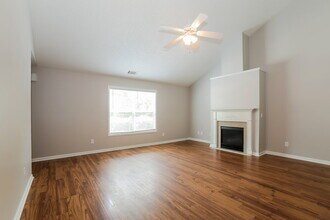 3836 Pine Village Pl in Loganville, GA - Building Photo - Building Photo