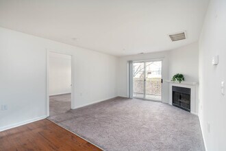 Park at Winterset in Owings Mills, MD - Building Photo - Interior Photo