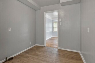 19356 Westmoreland Rd in Detroit, MI - Building Photo - Building Photo