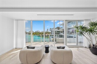 4701 Meridian Ave in Miami Beach, FL - Building Photo - Building Photo
