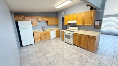 2209 Magnolia Dr in Las Cruces, NM - Building Photo - Building Photo