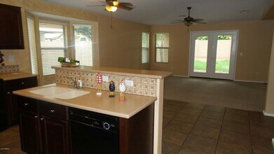 14082 W Rosewood Dr in Surprise, AZ - Building Photo - Building Photo