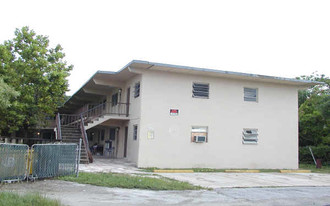 700 NW 10th Ter Apartments