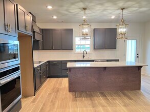 381 S Benchmark Ln in Fayetteville, AR - Building Photo - Building Photo