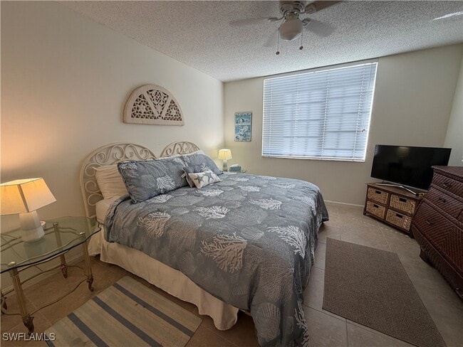 property at 1220 Wildwood Lakes Blvd