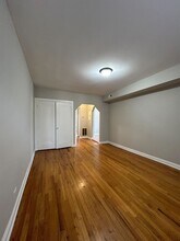 7150 S Cornell Ave in Chicago, IL - Building Photo - Building Photo