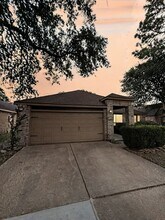 1042 Cascade Creek Dr in Katy, TX - Foto de edificio - Building Photo