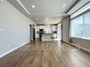 2415 N 3130 W in Lehi, UT - Foto de edificio - Building Photo