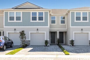 26046 Woven Wicker Bnd in Lutz, FL - Building Photo