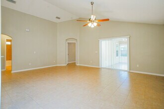 241 Mystic Castle Dr in St. Augustine, FL - Building Photo - Building Photo