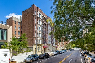 521 W 122nd St in New York, NY - Foto de edificio - Building Photo