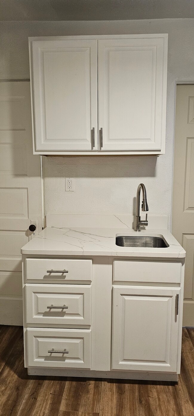 408 Keleher Ave NW in Albuquerque, NM - Building Photo - Building Photo