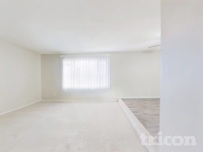 4207 W Eva St in Phoenix, AZ - Foto de edificio - Building Photo