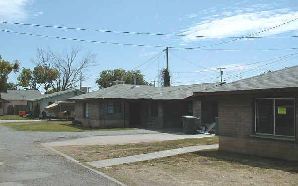 1552 W 21st in Merced, CA - Building Photo