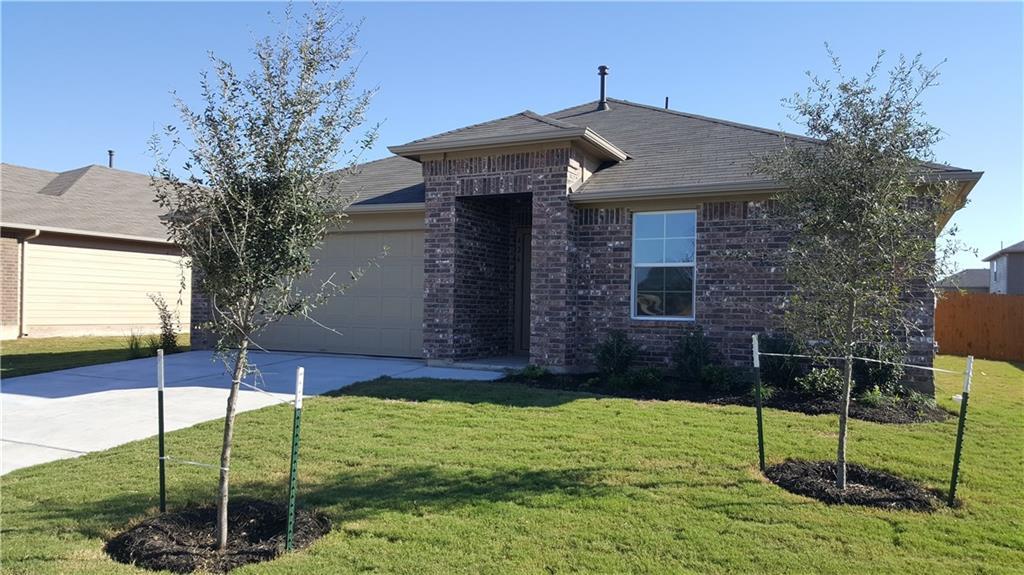426 Luna Vista Dr in Hutto, TX - Building Photo