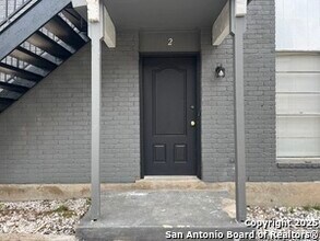 2014 Anchor Dr in San Antonio, TX - Foto de edificio - Building Photo