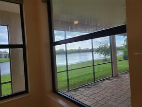 629 Rosemary Cir in Bradenton, FL - Building Photo - Building Photo