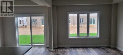 7413 Matteo Dr in Niagara Falls, ON - Building Photo - Building Photo