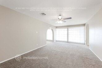 5102 N 61st Dr in Glendale, AZ - Building Photo - Building Photo