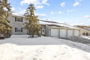 47 Gant Cir in Streamwood, IL - Building Photo