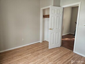 421 River Dr in Elmwood Park, NJ - Building Photo - Building Photo