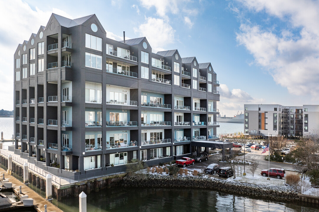 The Pier Condominium in Norfolk, VA - Building Photo