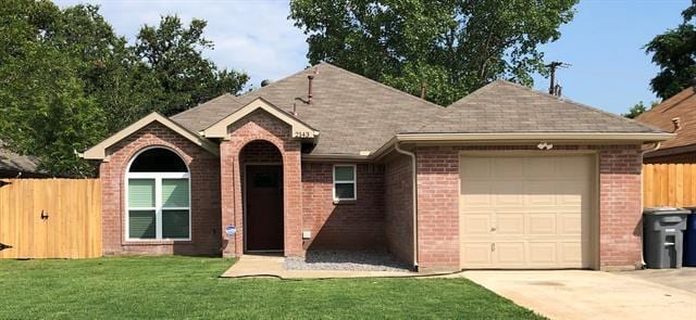 2143 Gilford St in Dallas, TX - Building Photo - Building Photo