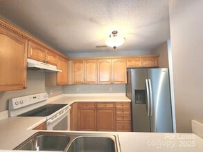 4021 Melrose Club Dr in Matthews, NC - Building Photo - Building Photo